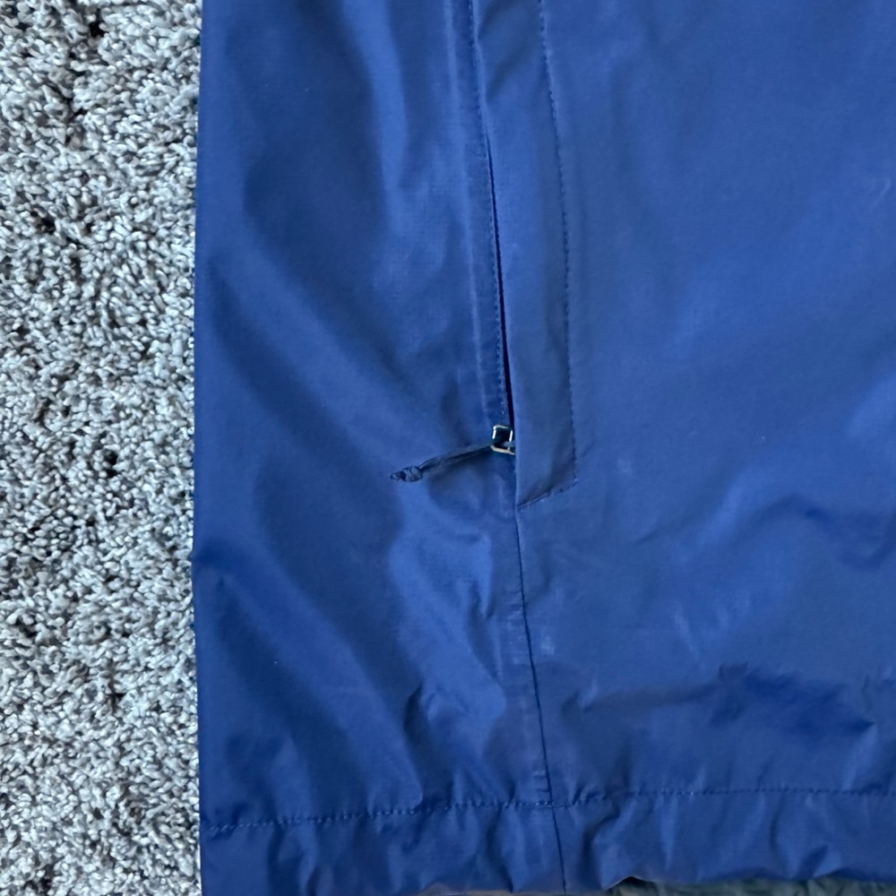 Patagonia Men’s Torentshell Rain Jacket - Picture 7 of 9